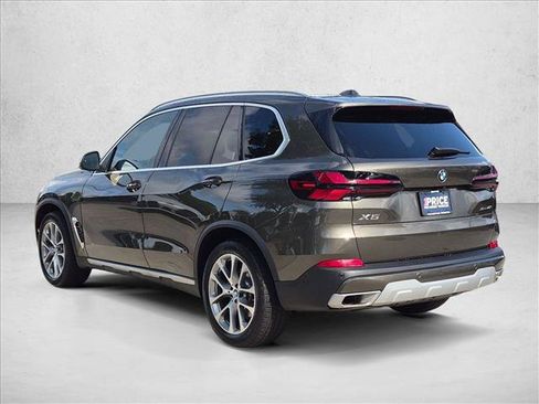 Used 2026 BMW X5 xDrive40i AWD/4WD image 8