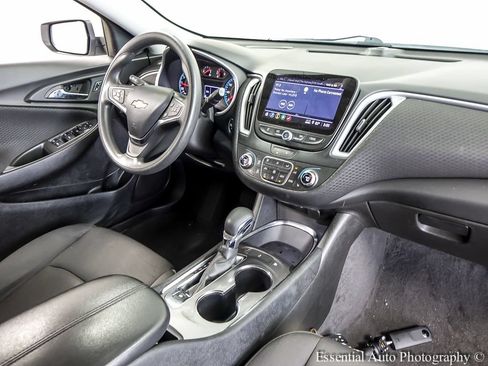 Used 2023 Chevrolet Malibu LT FWD image 24