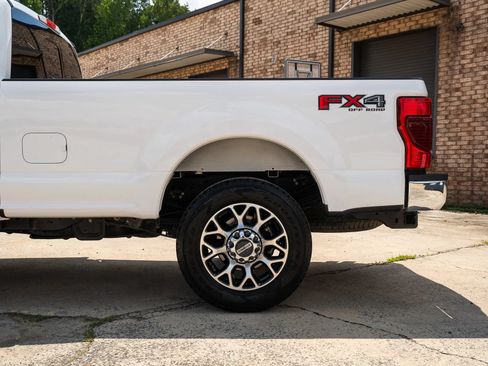 Used 2020 Ford F350 Lariat w/ Lariat Ultimate Package AWD/4WD image 5