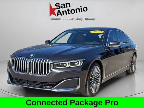 Used 2022 BMW 750i xDrive image 4