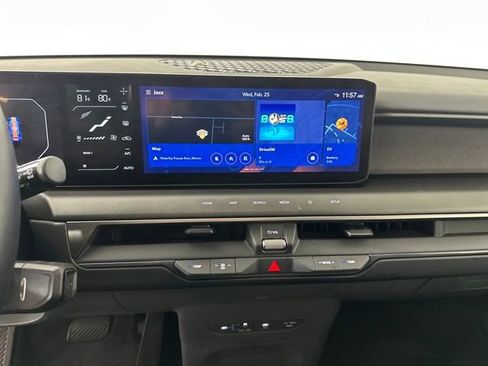 Used 2024 Kia EV9 Wind image 21