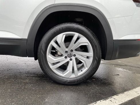 Used 2023 Volkswagen Atlas SE image 34