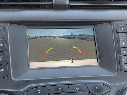 Used 2015 Ford Fusion SE w/ Equipment Group 202A image 17