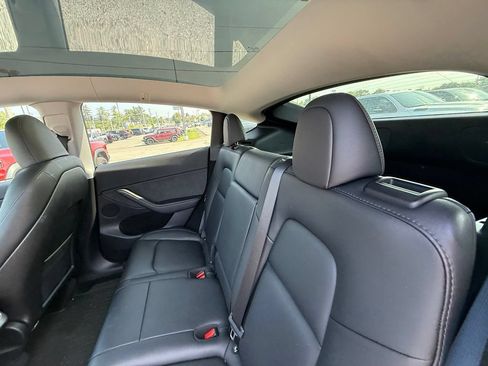 Used 2023 Tesla Model Y Long Range AWD/4WD image 22