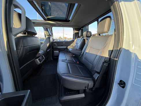 Used 2025 Ford F250 Lariat w/ Lariat Ultimate Package image 25