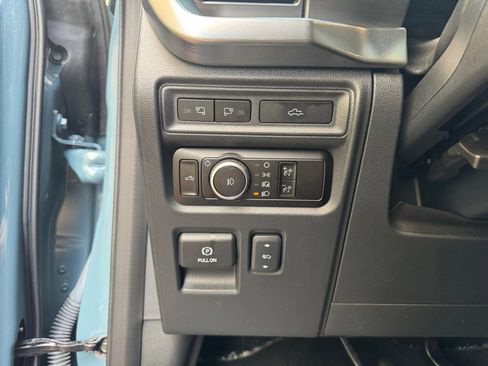 Used 2023 Ford F150 Lariat AWD/4WD image 24