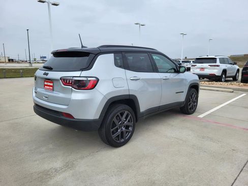 New 2026 Jeep Compass Limited image 5