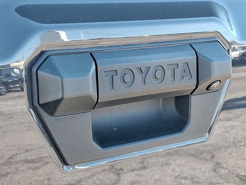 Certified 2025 Toyota Tacoma TRD Sport image 29