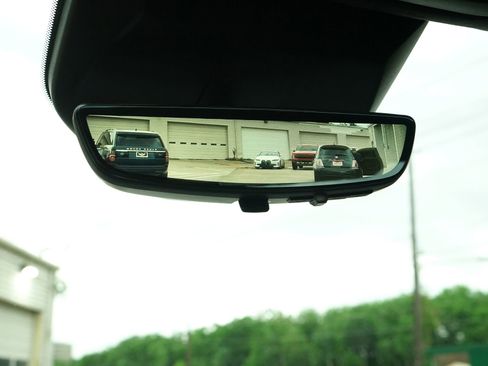 Used 2026 Cadillac Escalade V image 32