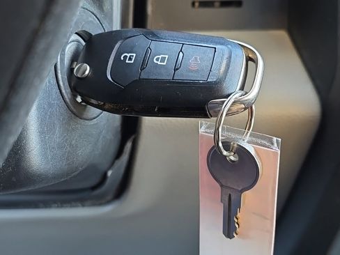 Used 2017 Ford F350 XL image 39