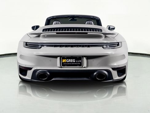 Used 2022 Porsche 911 Turbo image 12