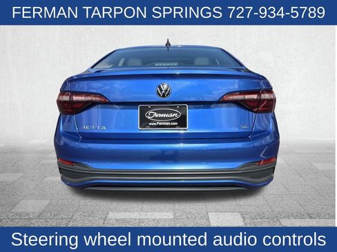 Used 2024 Volkswagen Jetta SE FWD image 8
