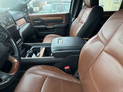 Used 2022 RAM 3500 Limited image 9