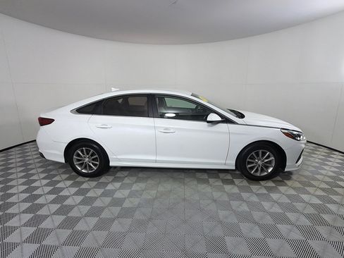 Used 2018 Hyundai Sonata SE FWD image 4