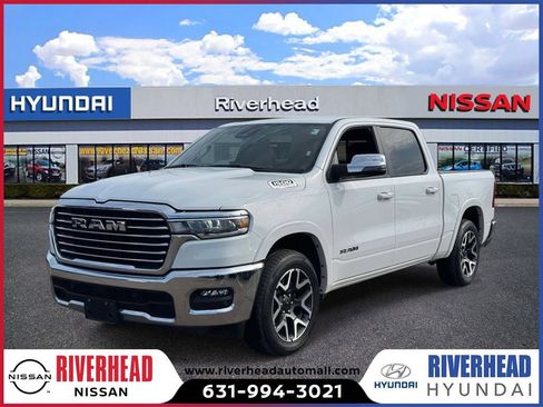 Used 2025 RAM 1500 Laramie AWD/4WD image 1