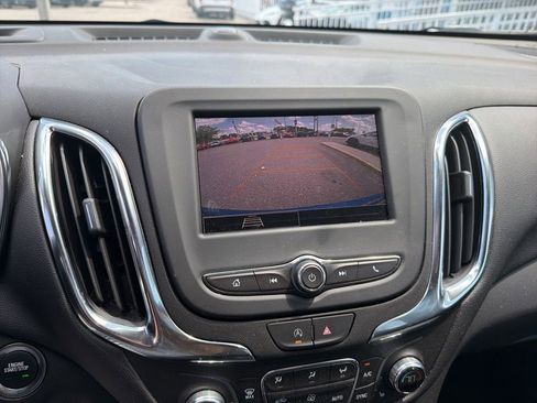Used 2024 Chevrolet Equinox LT FWD image 21