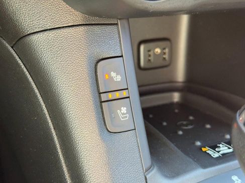 Used 2019 GMC Acadia Denali w/ Technology Package image 22