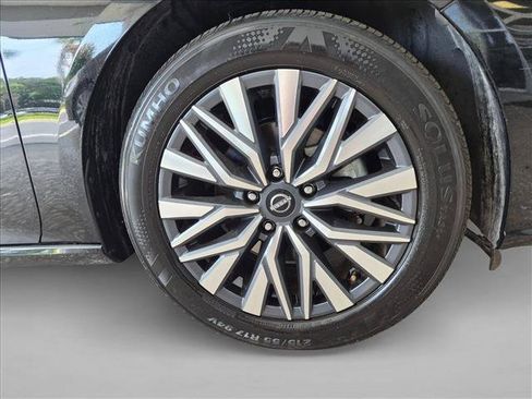 Used 2024 Nissan Altima 2.5 SV FWD image 20