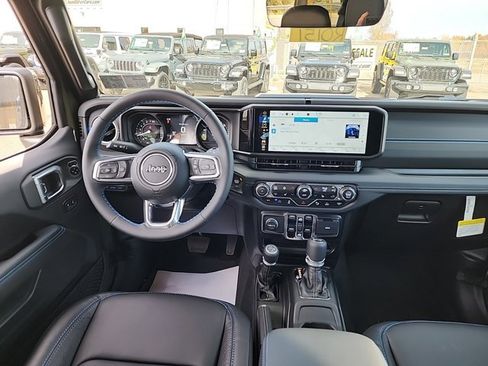 Used 2024 Jeep Wrangler High Altitude image 21