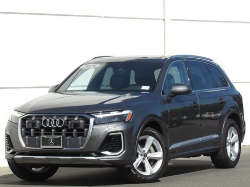 Used 2025 Audi Q7 3.0T Premium w/ Convenience Package AWD/4WD image 1