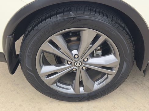 Used 2022 Nissan Murano Platinum w/ Cargo Package FWD image 32