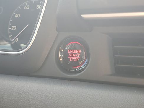 Used 2023 Honda Pilot Touring image 31