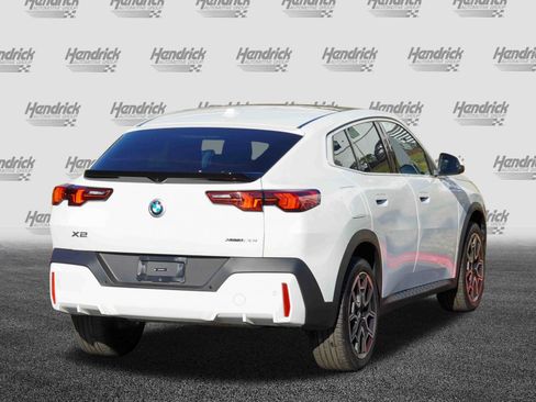 Certified 2025 BMW X2 xDrive28i w/ Premium Package image 8