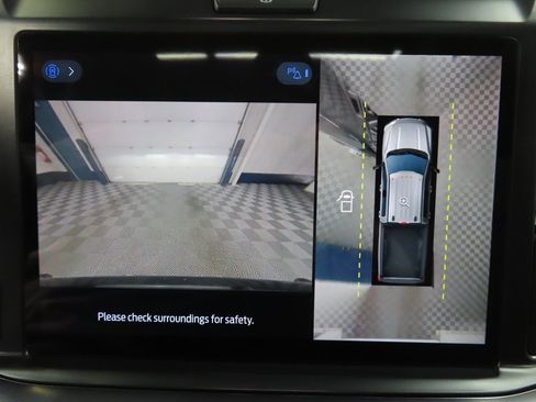 Used 2025 Ford F450 Platinum image 24