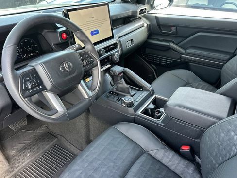 Used 2026 Toyota 4Runner TRD Off-Road Premium AWD/4WD image 10