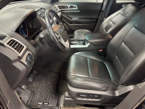 Used 2013 Ford Explorer XLT image 10