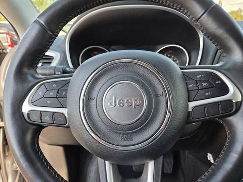 Used 2018 Jeep Compass Latitude w/ Popular Equipment Group AWD/4WD image 24