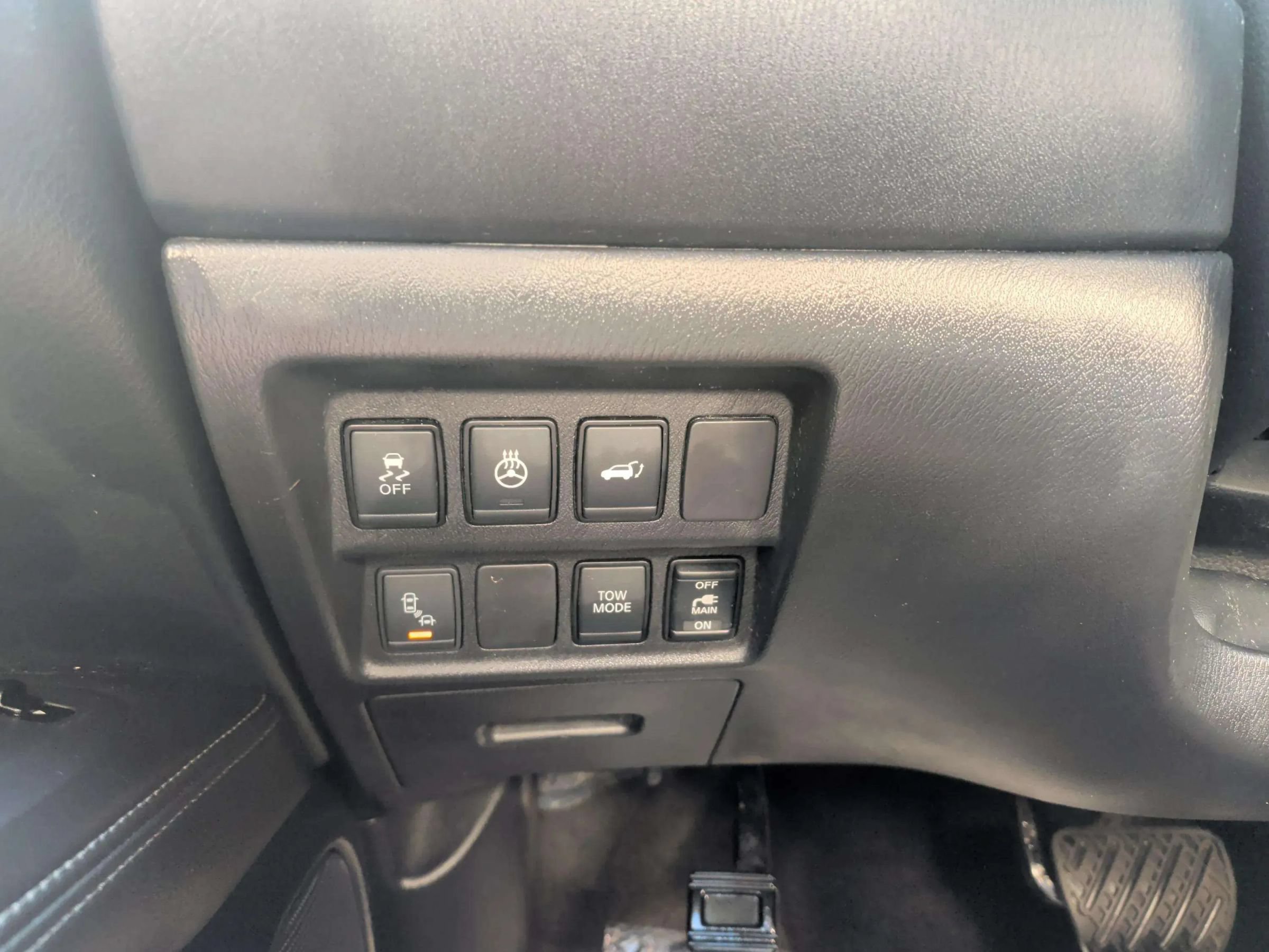 Used 2020 Nissan Pathfinder SL FWD image 27