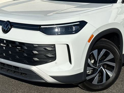 New 2026 Volkswagen Tiguan S image 8