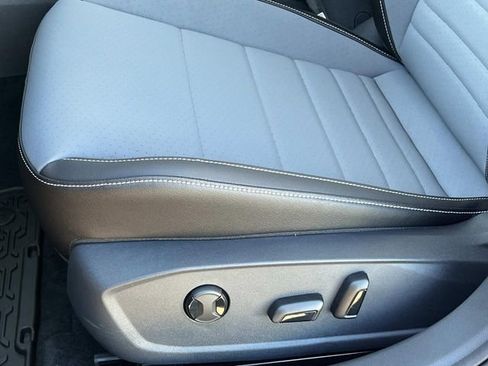 New 2026 Volkswagen Jetta SE FWD image 13