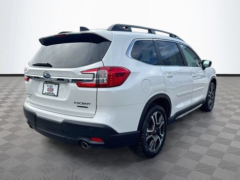 Used 2024 Subaru Ascent Limited w/ Technology Package AWD/4WD image 4