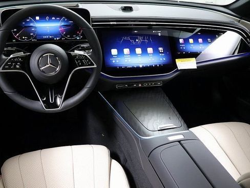 New 2026 Mercedes-Benz E 350 4MATIC Sedan image 16