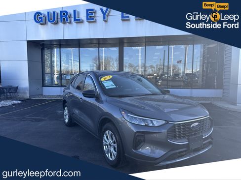 Used 2023 Ford Escape Active image 1