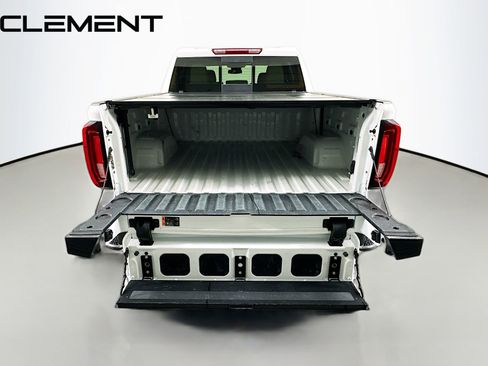 Used 2022 GMC Sierra 1500 SLT w/ SLT Convenience Package AWD/4WD image 11