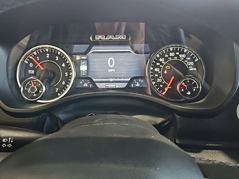 Used 2025 RAM 1500 Laramie image 35