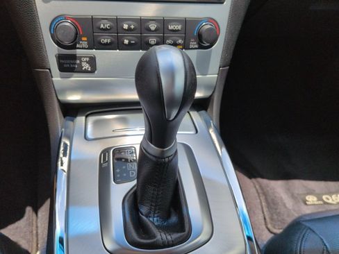 Used 2015 INFINITI Q60 Convertible w/ Premium Package RWD image 21