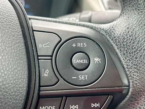 Certified 2022 Toyota Corolla LE FWD image 17