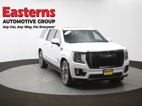 Used 2023 GMC Yukon XL Denali Ultimate w/ LPO, Floor Liner Package AWD/4WD image 59