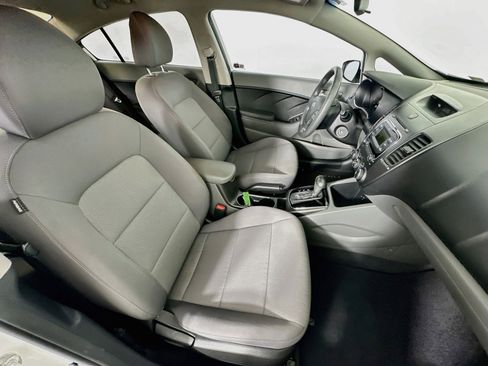 Used 2018 Kia Forte LX FWD image 27