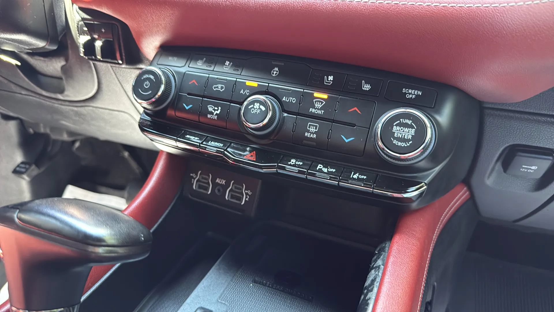 Used 2023 Dodge Durango SRT Hellcat AWD/4WD image 31
