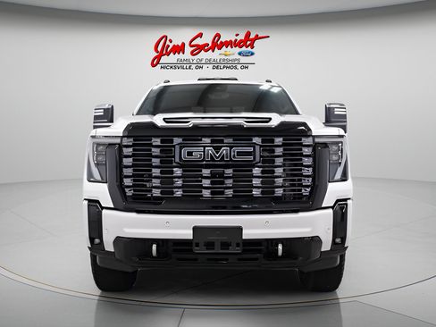 Used 2025 GMC Sierra 2500 Denali Ultimate AWD/4WD image 2