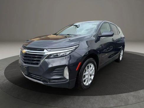 Used 2022 Chevrolet Equinox LT image 1