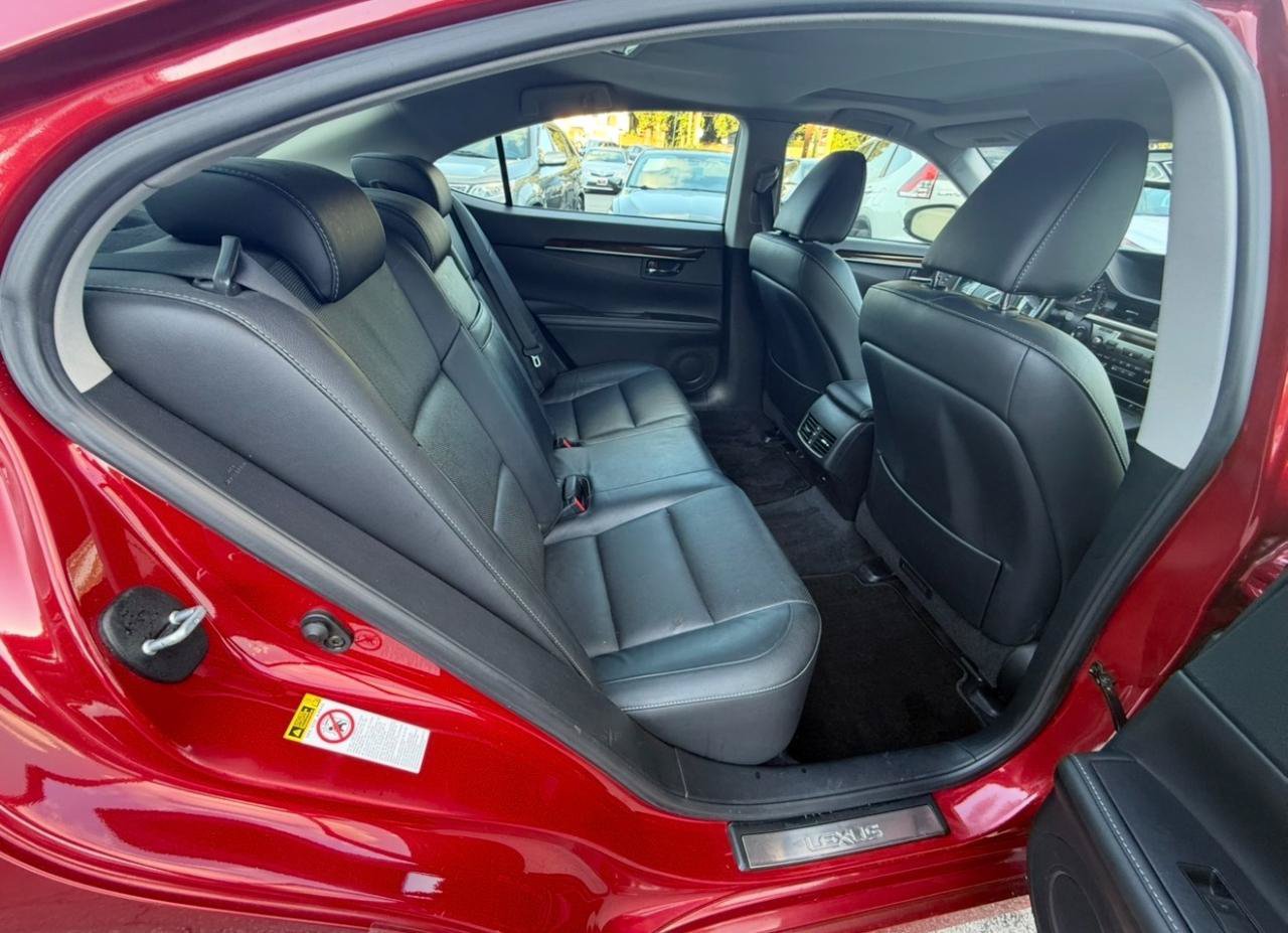 Used 2013 Lexus ES 350 w/ Luxury Pkg FWD image 13
