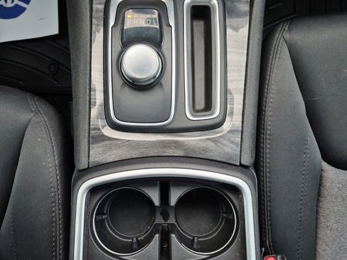 Used 2020 Chrysler 300 Touring w/ Sport Appearance Package image 39