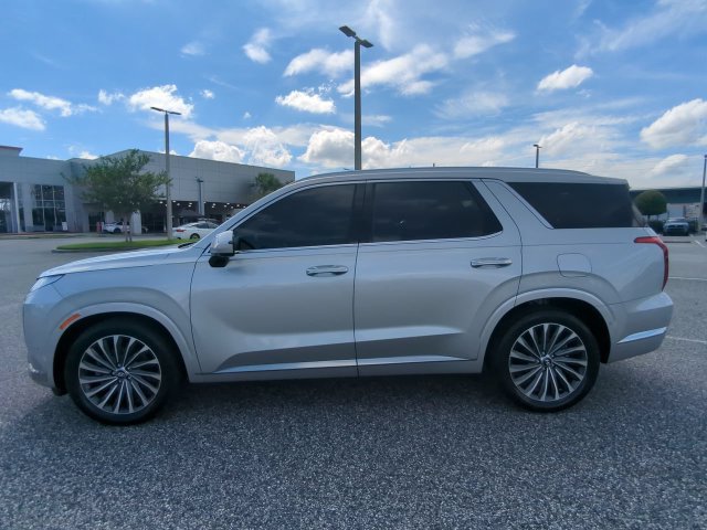 Used 2024 Hyundai Palisade Calligraphy FWD image 7