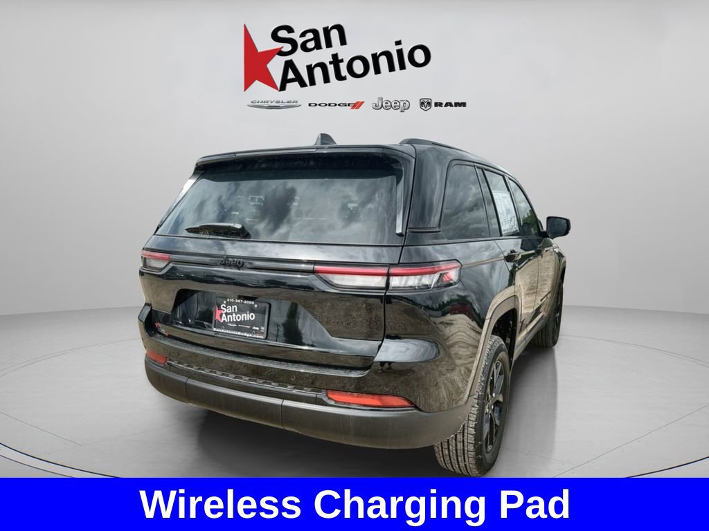 New 2025 Jeep Grand Cherokee Altitude RWD image 14